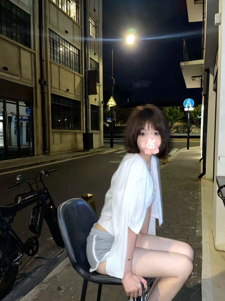 35d6f94d387cbf623c67fa9db301e12